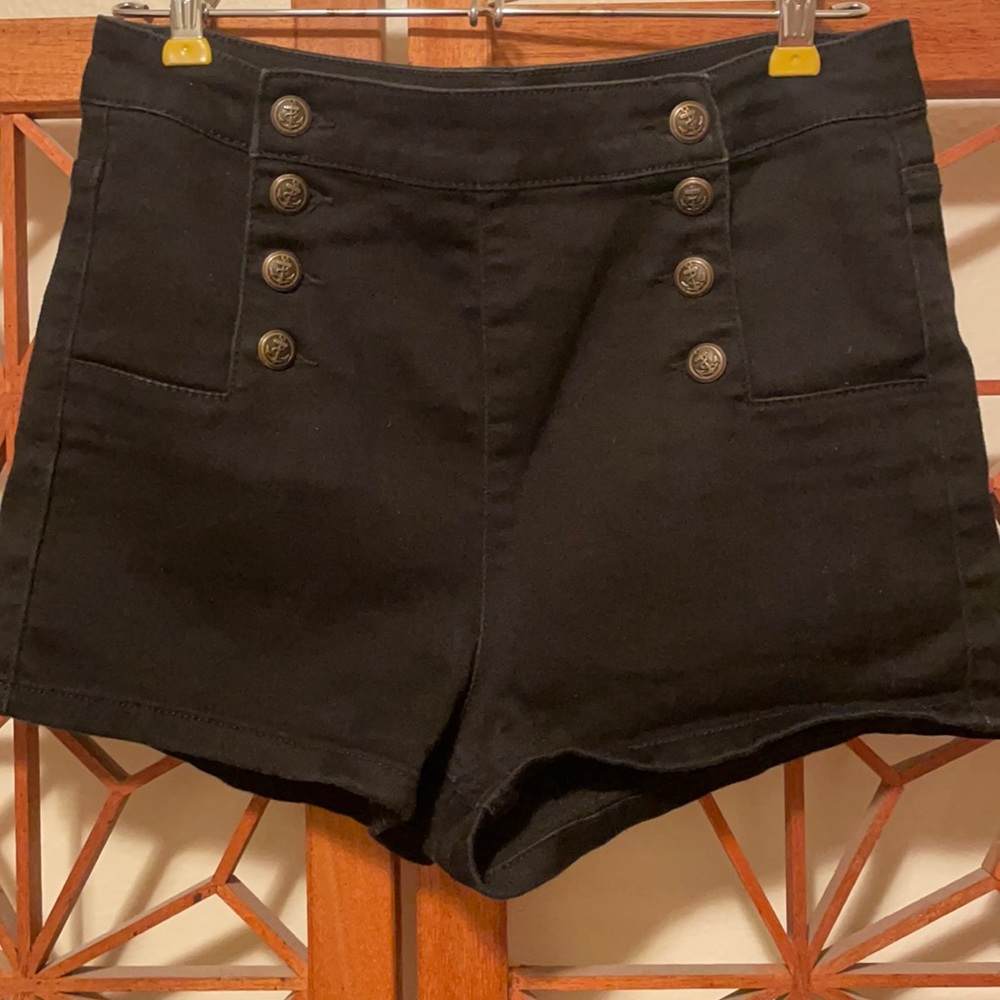 Sailor style shorts, super cute